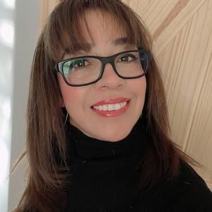 Meet your Posher, Ana miriam